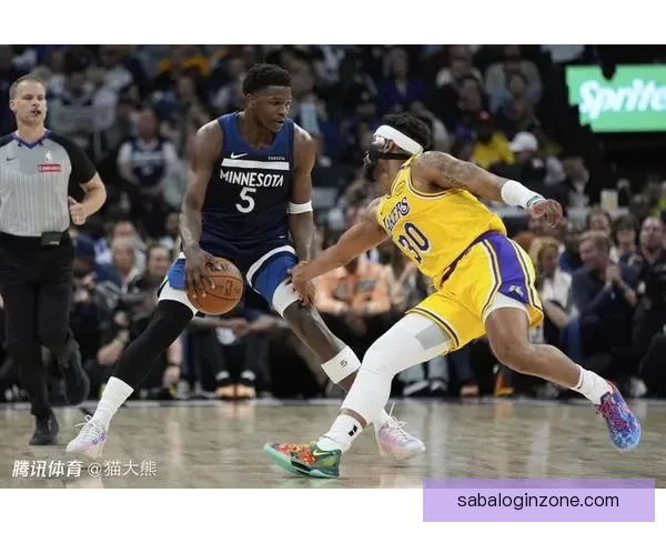 数据帝狂飙36分创队史纪录悍将三分命中率惊艳全场